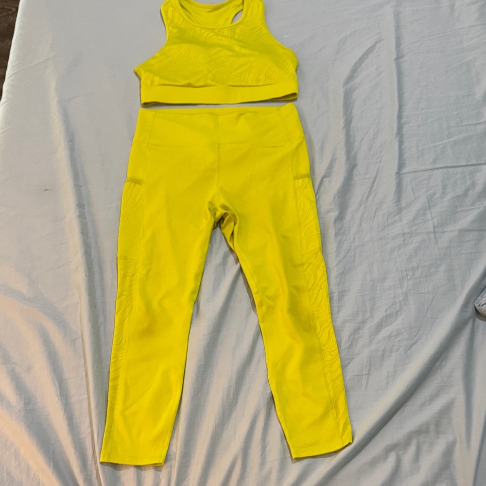 Fabletics Yellow Women's Activewear Set